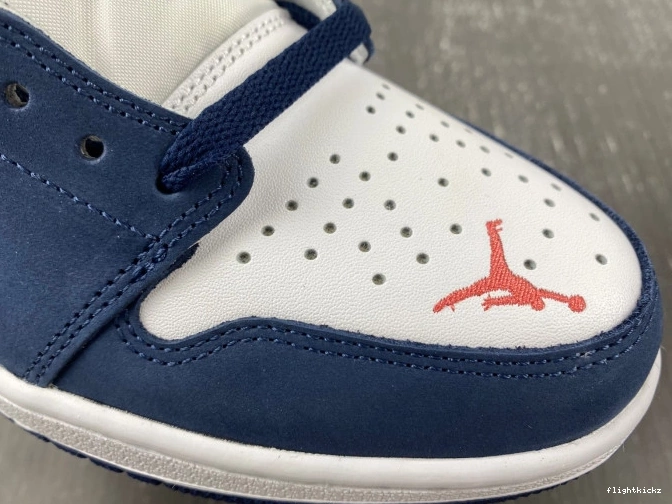 Navy Jordan Low Midnight CJ7891-400 1 SB 1106